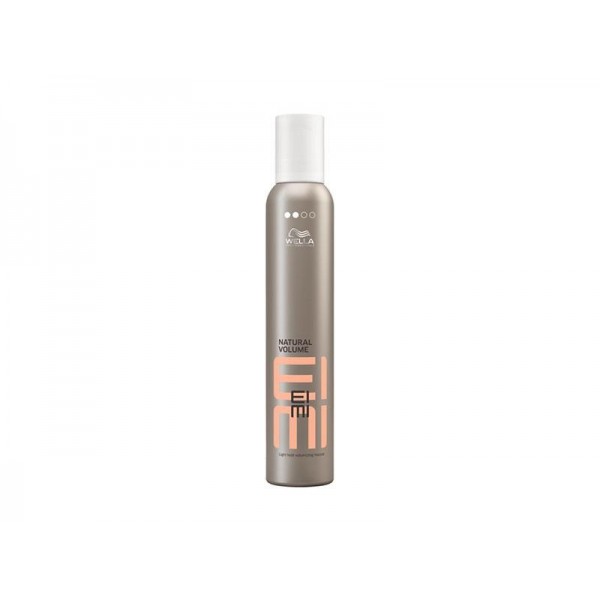 Spuma pentru volum cu fixare flexibila Wella Eimi Natural Volume 300ml  